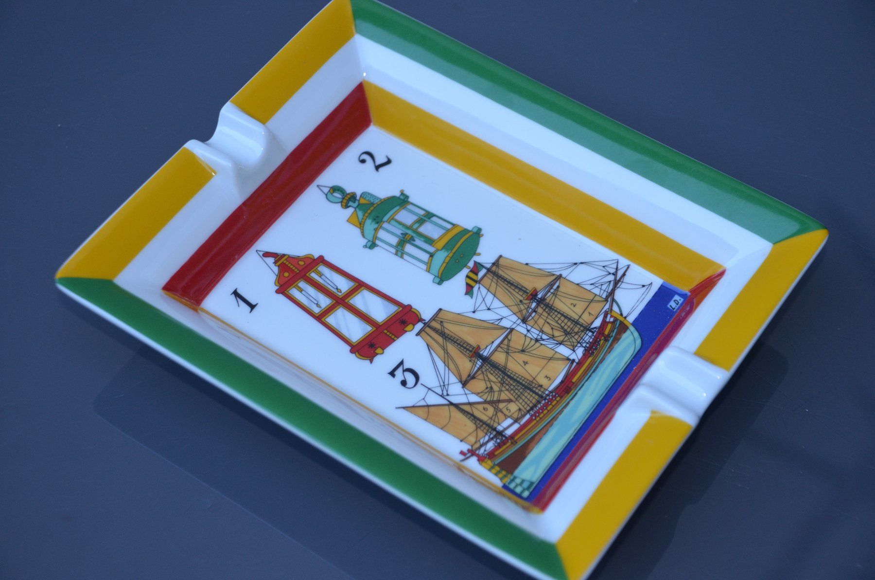 Hermès Aschenbecher: Hermès Aschenbecher / cendrier - Vide poche – Gebraucht aus Collonges von Auganien 2
