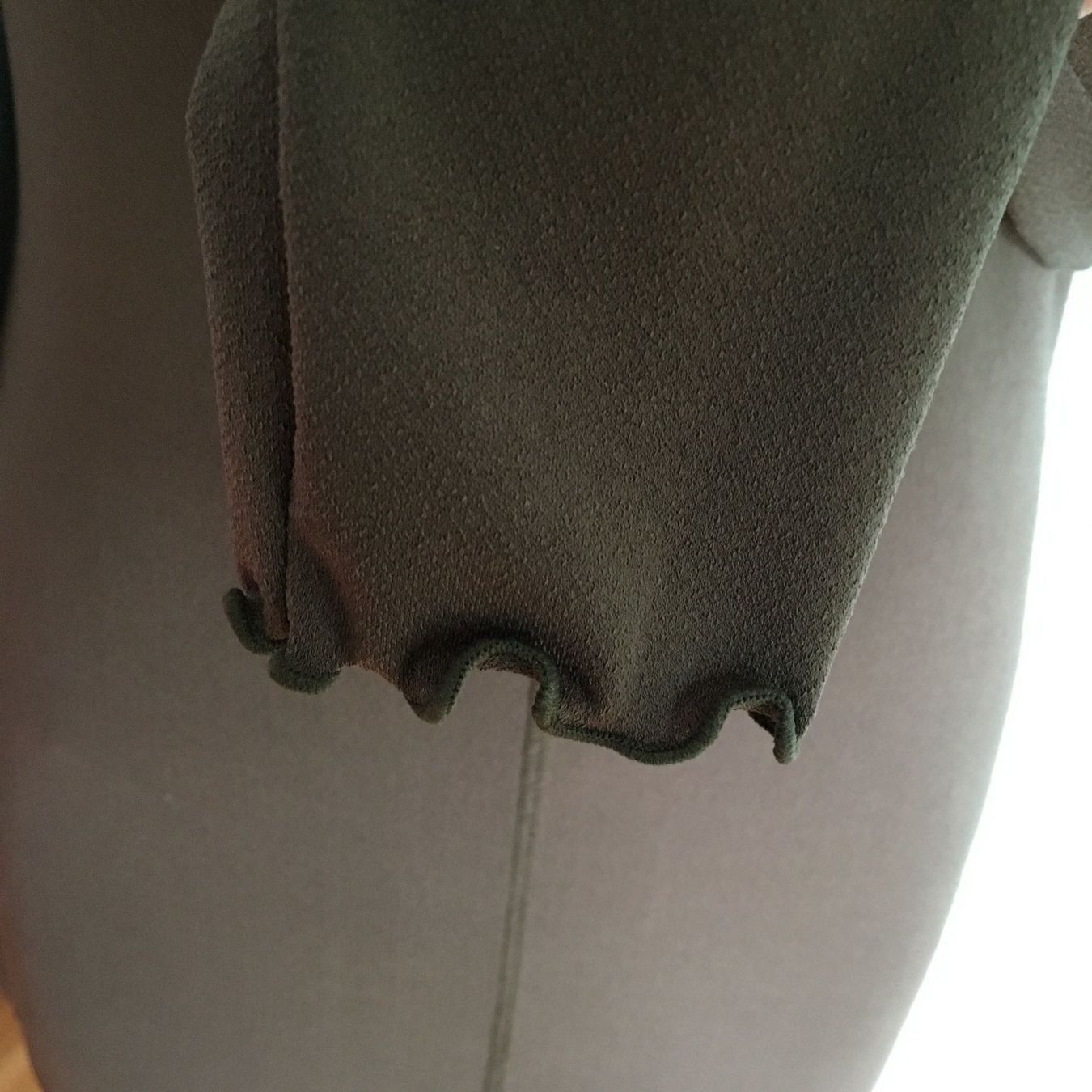 H&M Vestiti: Robe strech kaki M – Usato da Genève venduto da ct_fqr8 3