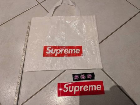 Supreme sac 32x37cm + autocollants