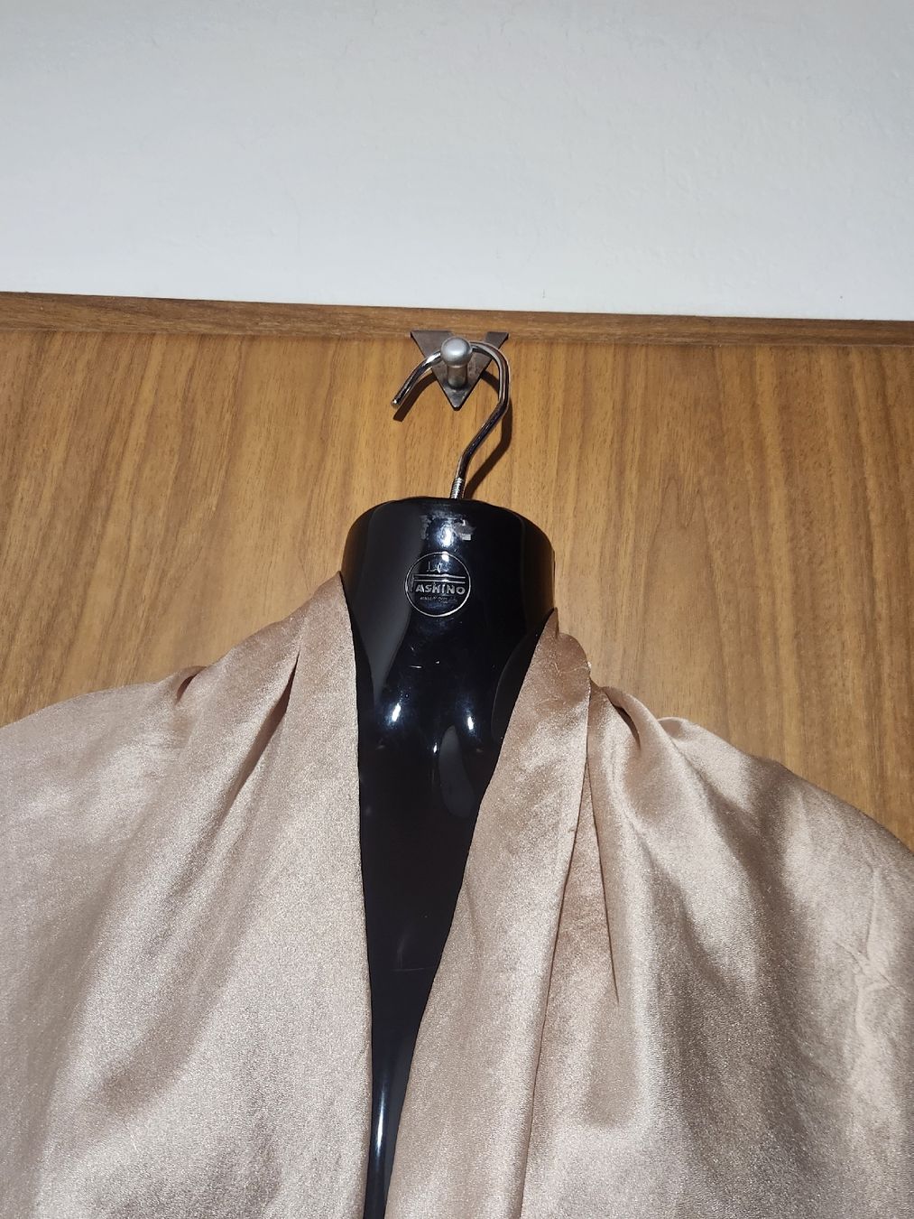 Foulard & Sciarpe: Ecjarpe beige  soie chic avec franges – Usato da Niedergösgen venduto da Eva2410 3