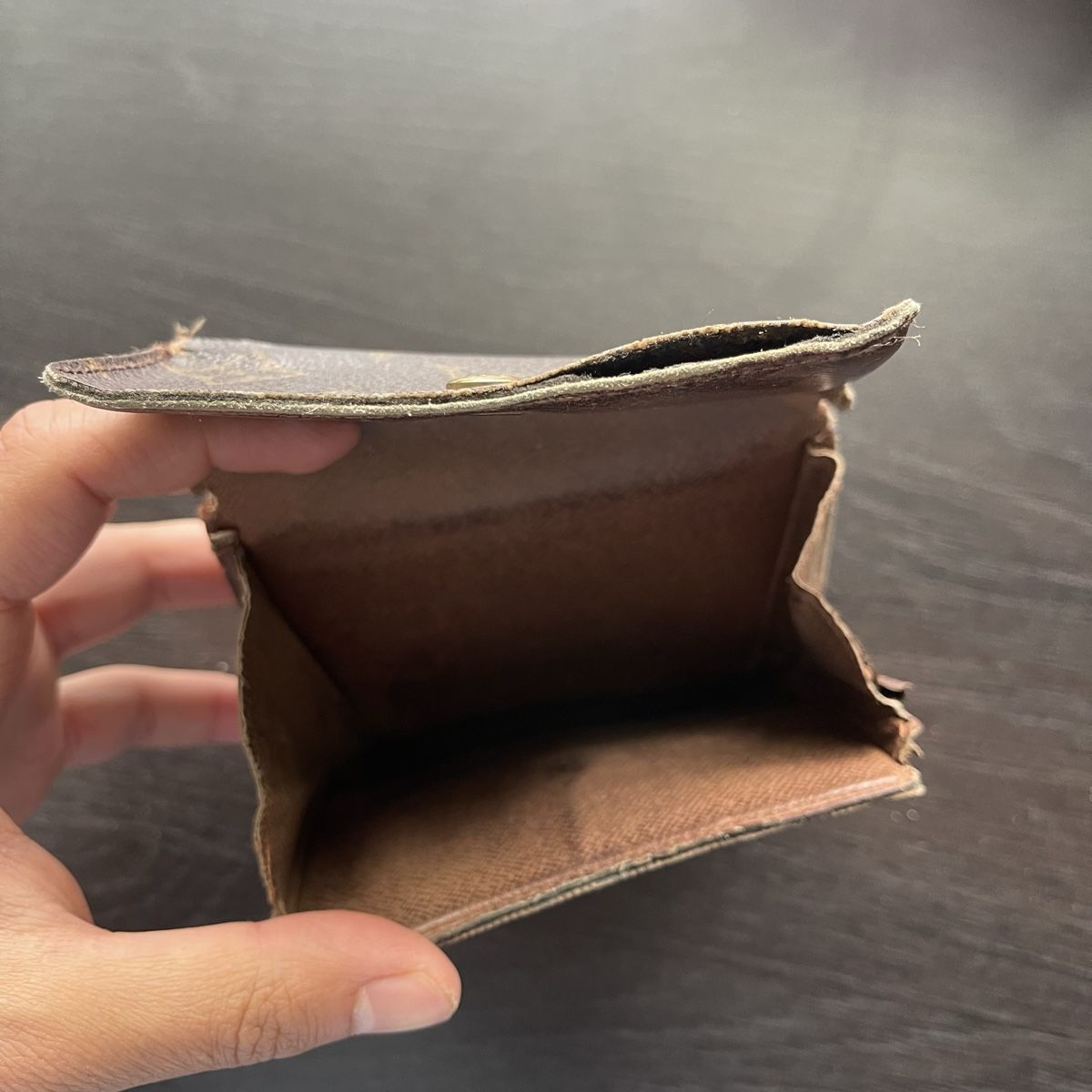 Louis Vuitton Portafogli: Vintage Louis Vuitton 2 Double Side Monogram Wallet – Usato da Genève venduto da FoundTears 3