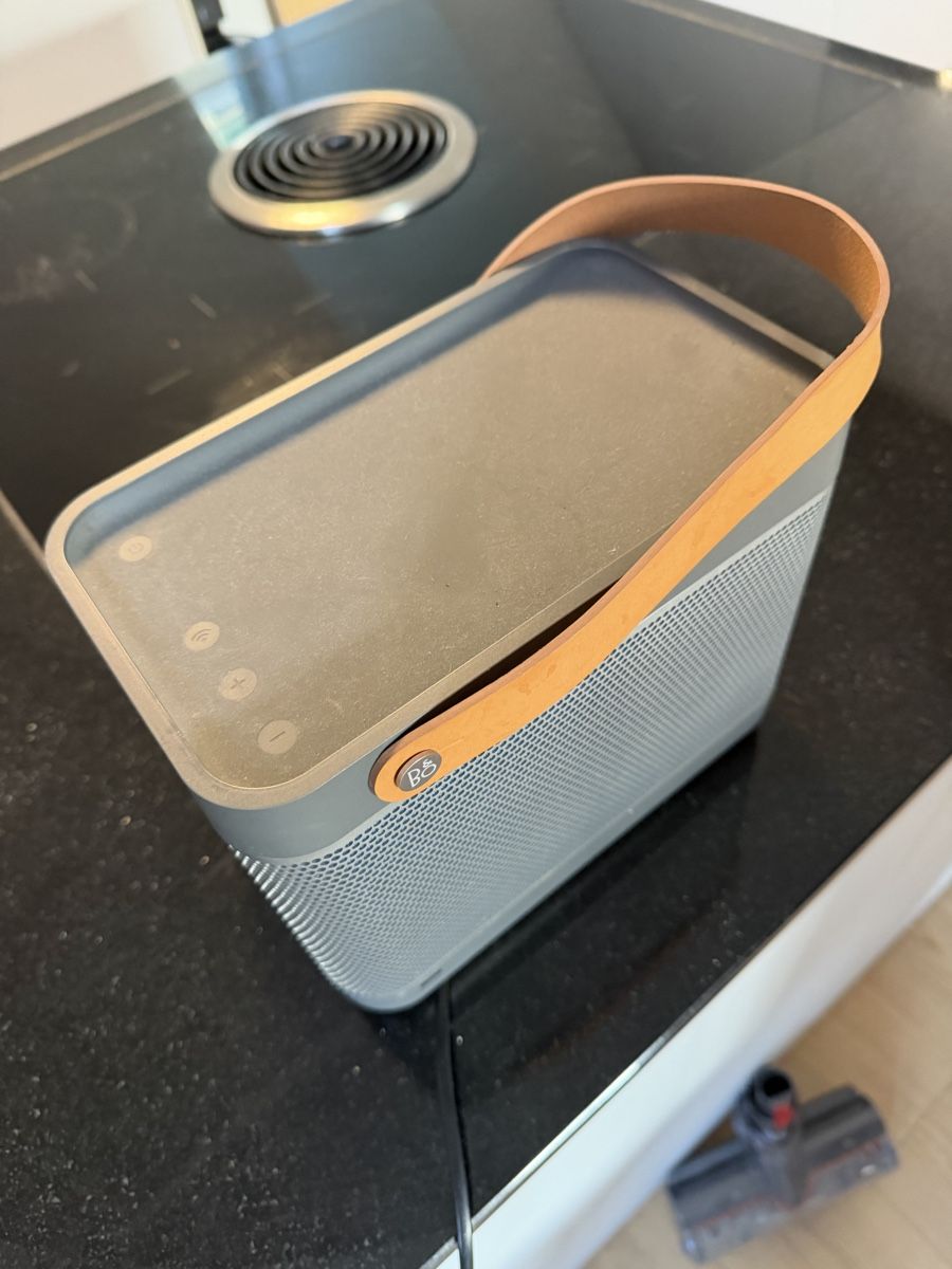 Bang & Olufsen Casse acustiche: Bang & Olufsen Beolit 12 – Usato da Zug venduto da OJ1212