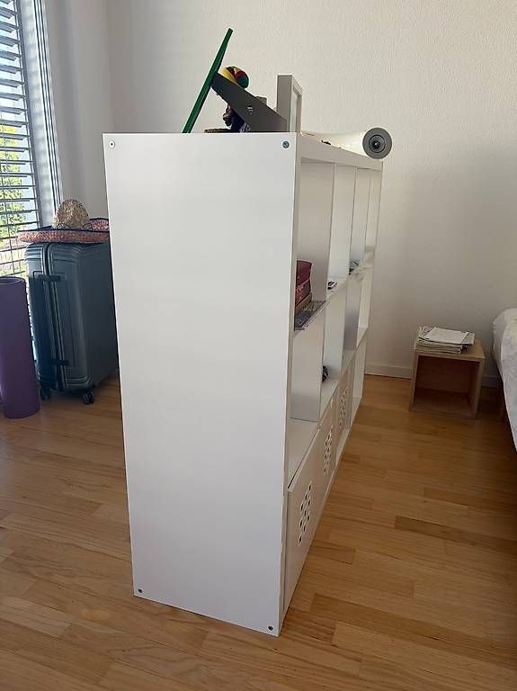 Regale: IKEA KALLAX Shelf Unit  White – Gebraucht aus Basel von mat_x9yq