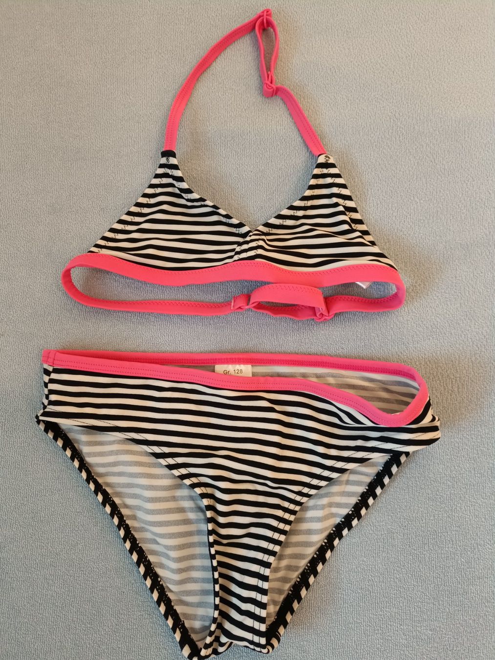 Badekleider & Bikinis: Neues Bikini 128, Herzchen – Neu (gemäss Beschreibung) aus Wohlen AG von Fabe3