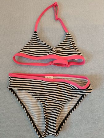 Neues Bikini 128, Herzchen