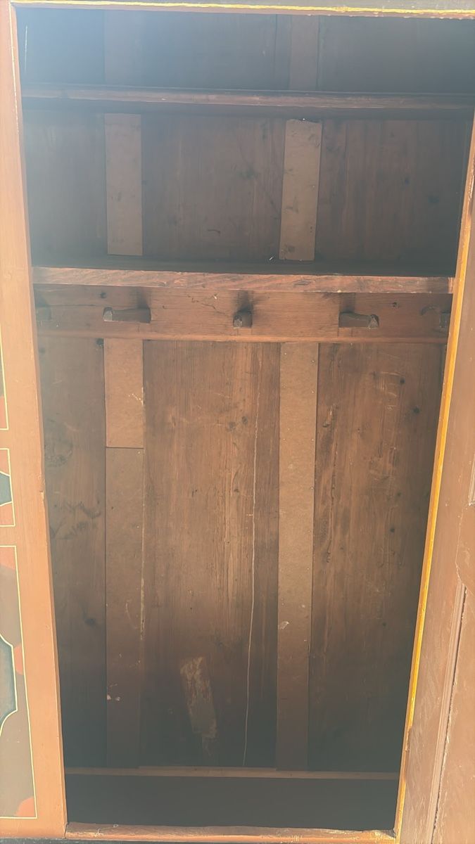 Armadi: Alter Holzschrank – Usato da Lyssach venduto da Lorenz95 1