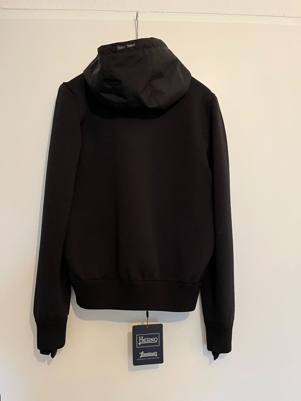 Herno Giacche: Herno Jacke – Nuovo e nell'imballaggio originale da Kilchberg ZH venduto da nil_tvt7 3