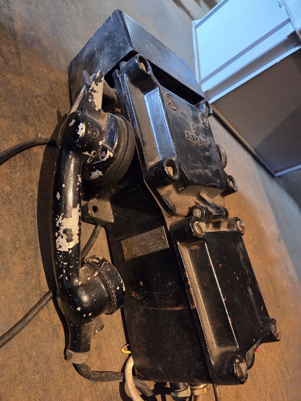 Telefone: Bunkertelefon – Gebraucht aus Herisau von Strahlkraft 3