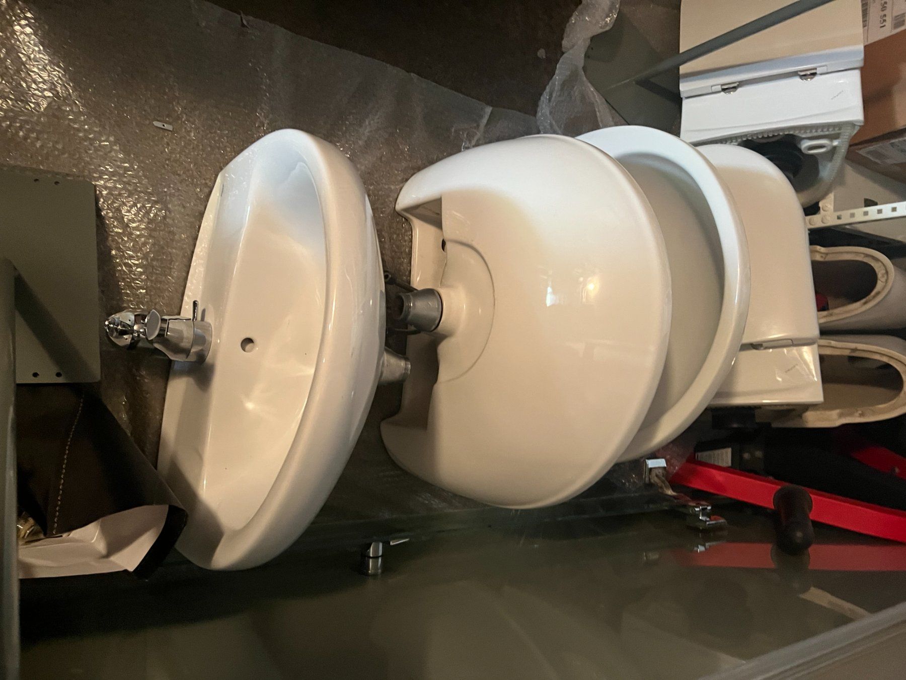 Lavabi & lavandini: Diverse Sanitär Material  Laut Bilder – Usato da Amriswil venduto da derbo12 2