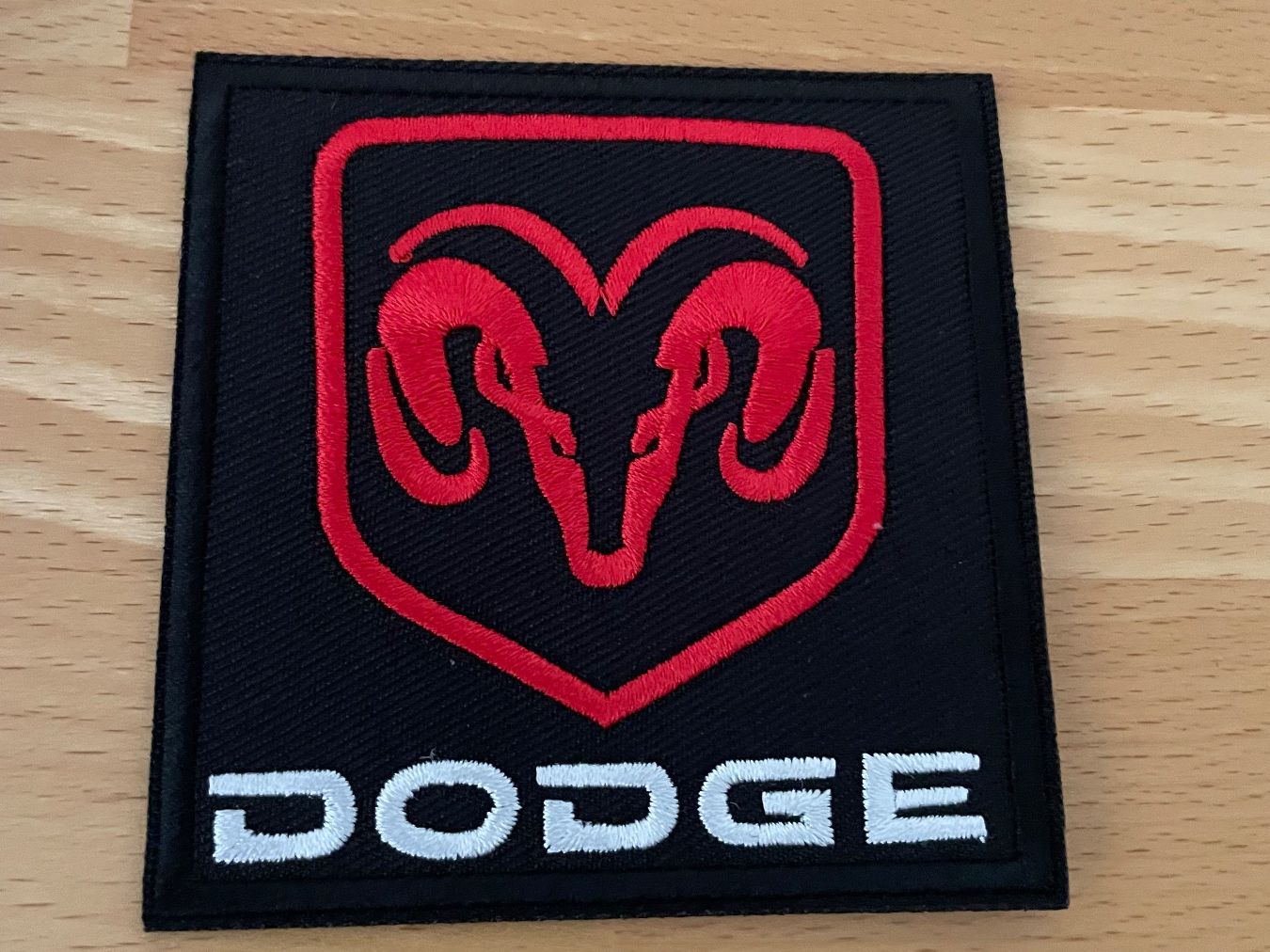 Toppe: Dodge  Patch Sticker Aufnäher 1203 – Nuovo (secondo la descrizione) da Horn venduto da abutre72