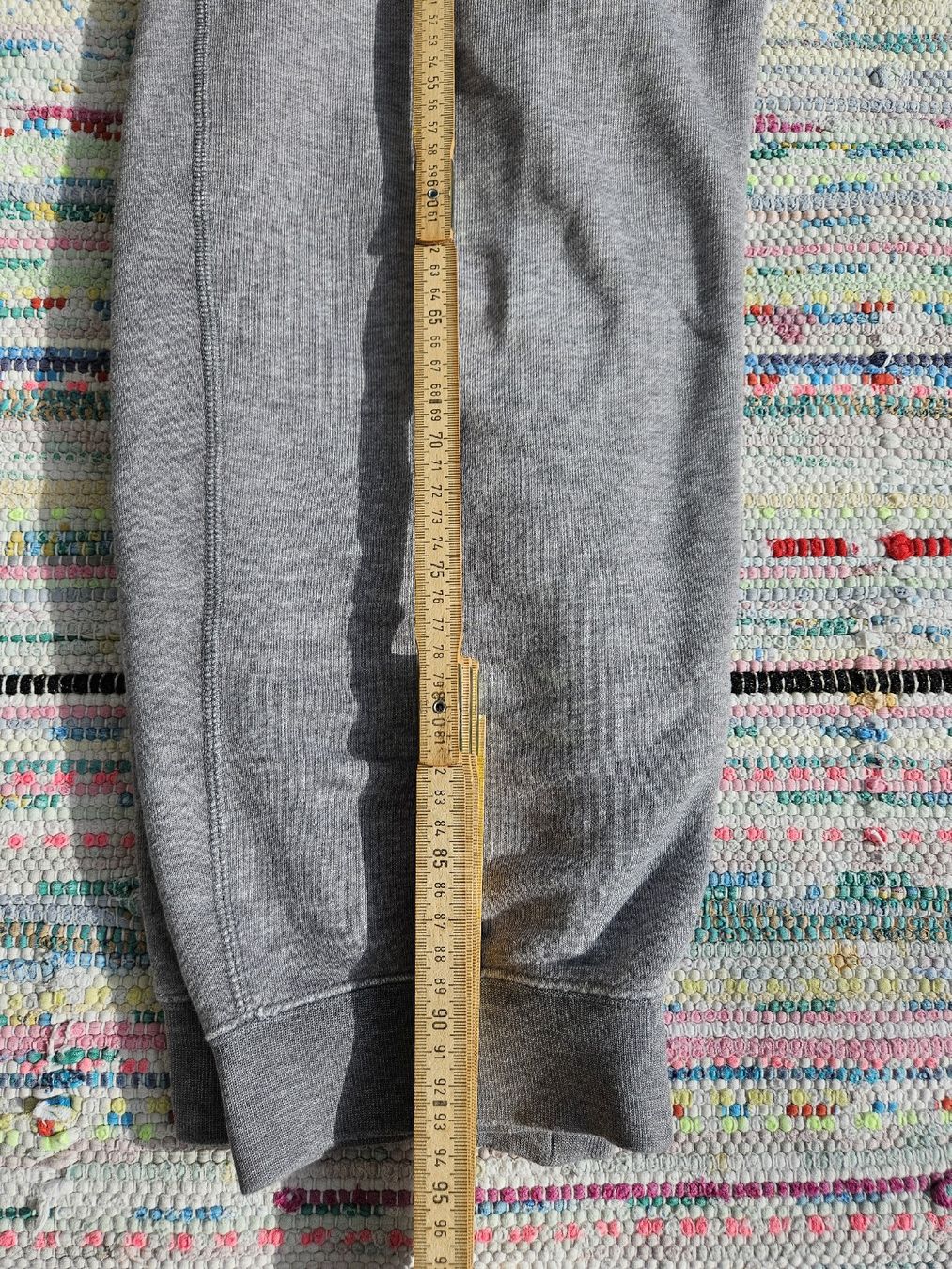 Nike Pantaloni: Graue Nike Jogginghose, Grösse M – Usato da Wettingen venduto da Sk8ertomda 3