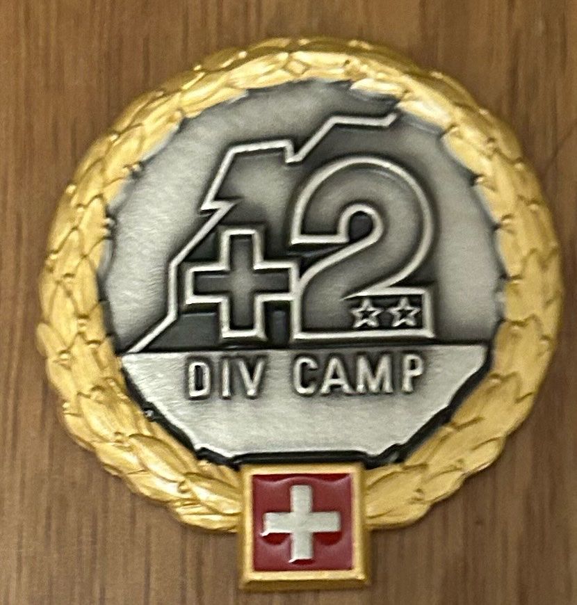 Armée suisse Plaquettes & Badges: Beret Emblem Felddivision 2 – Neuf (Voir description) à Geuensee par M1812