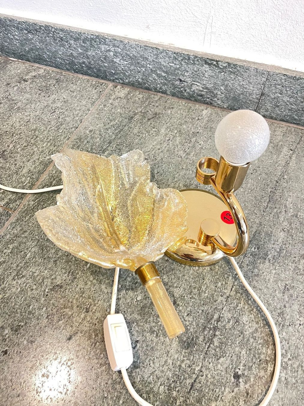 Lampen: Tischlampe mit Blattform, Vintage – Gebraucht aus Olten von ELHANDEL 9