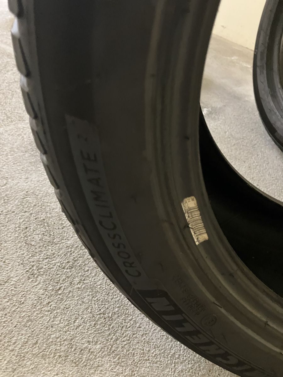 Michelin Pneus & Roues: 2 Michelin - Allwetter-Pneu – D'occasion à Rümlang par mob_y7md 3