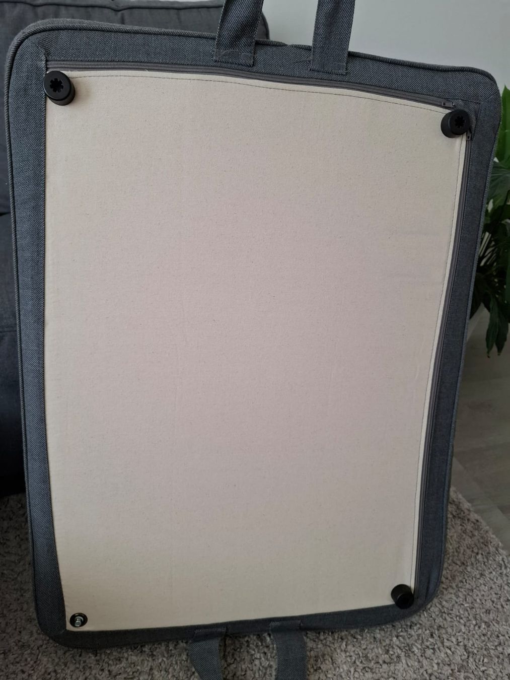 Ikea Divani: Sofa Ektrop mit zwei Hocker – Usato da Birsfelden venduto da aer_q78f 1