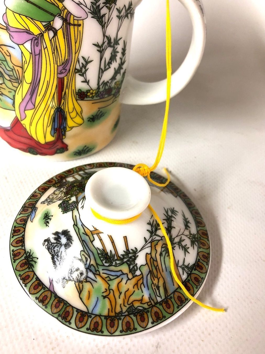 Tasses: Teetassen handbemalt mit Einsatzsieb – Neuf (Voir description) à Solothurn par auktion-schweiz 3