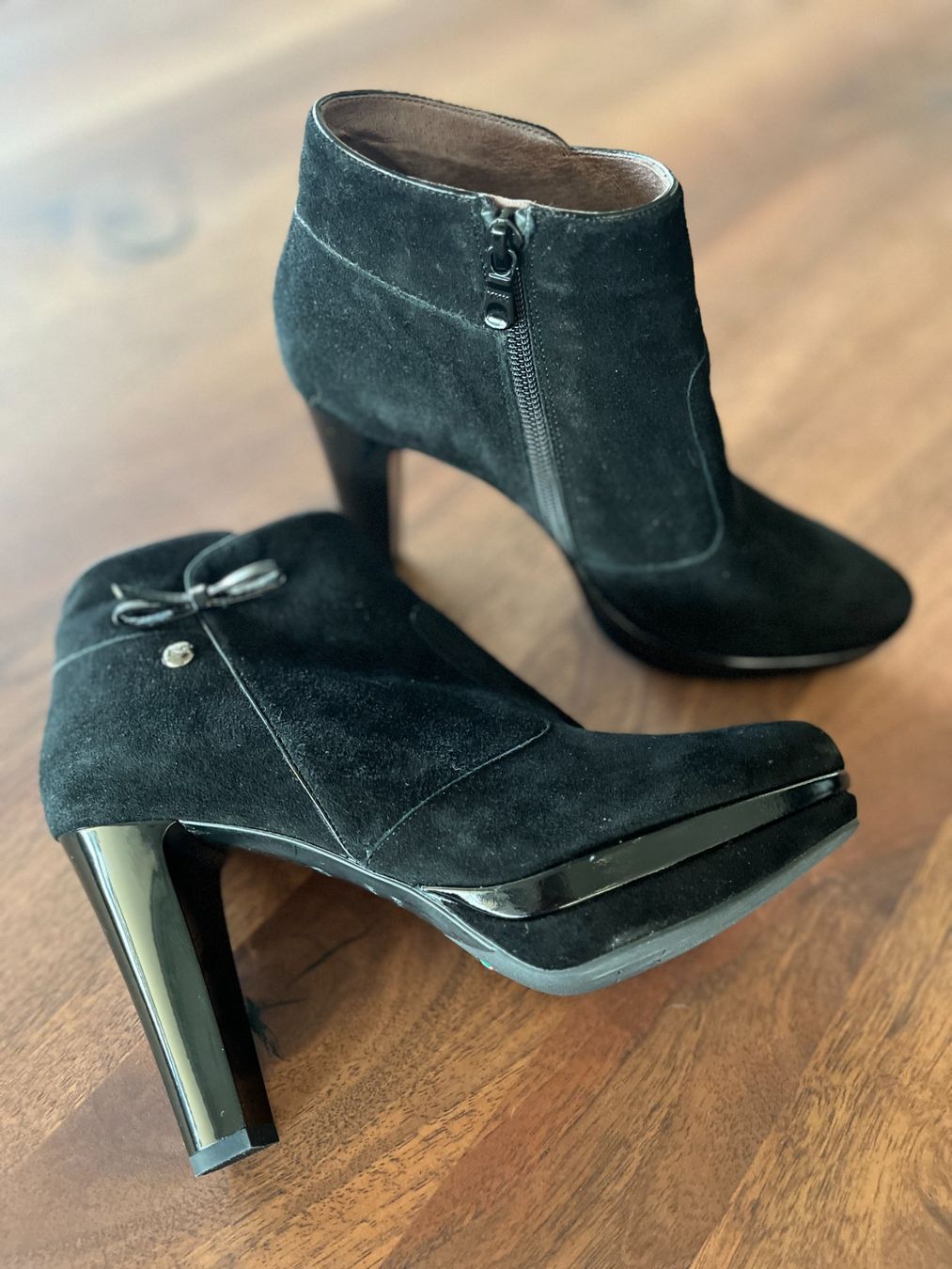 Scarpe da donna: Wildleder Stiefeletten schwarz – Nuovo (secondo la descrizione) da Schaan venduto da ManuelaJ. 2