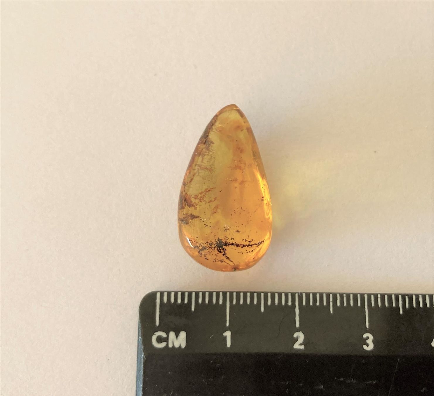 Minerali & Pietre curative: Ambre jaune 1,7 g / Bernstein – Nuovo e nell'imballaggio originale da Goumoens-la-Ville venduto da brandonv 2