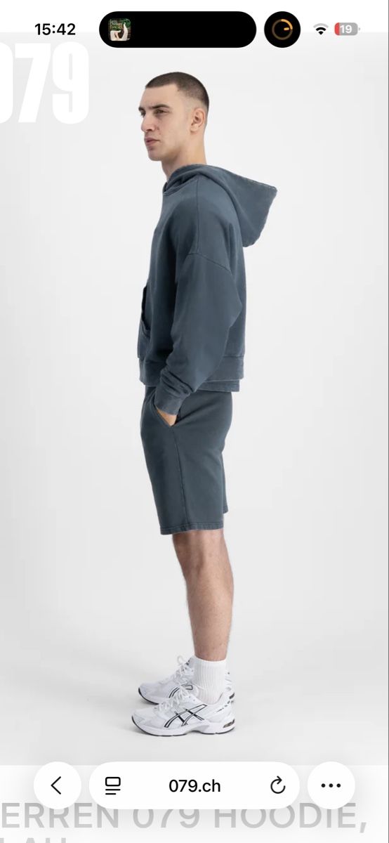 Maglioni & Felpe: 079 Hoodie grösse M – Usato da Zürich venduto da ritzo1 6