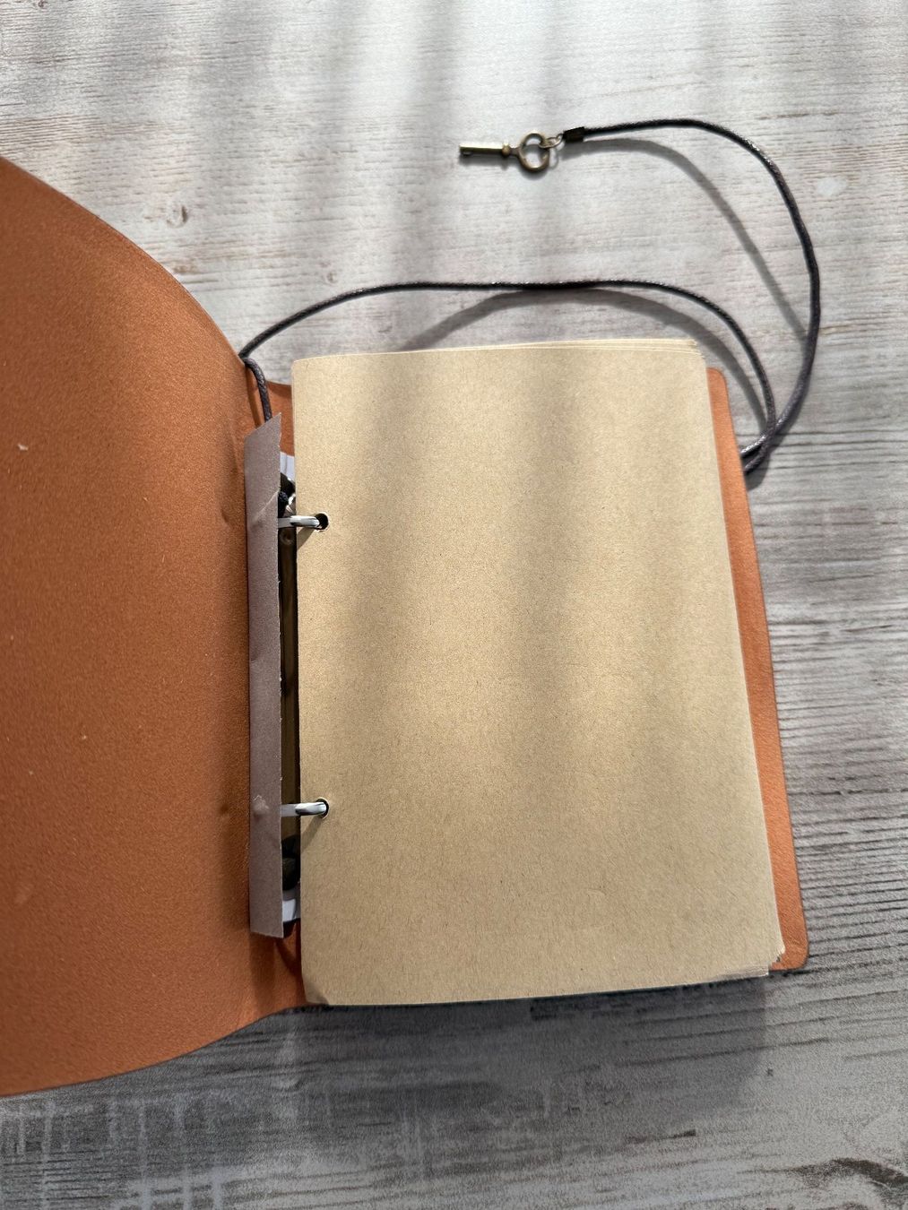 Libri: Tagebuch, Skizzenbuch, Notizbuch im Vintage Look, Neu – Nuovo (secondo la descrizione) da Wolfwil venduto da Inseider12 2