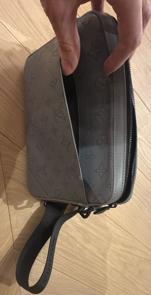 Louis Vuitton Altro in  Abbigliamento & Accessori: Louis Vuitton Messenger bag – Nuovo (secondo la descrizione) da Zürich venduto da LWCollector 5