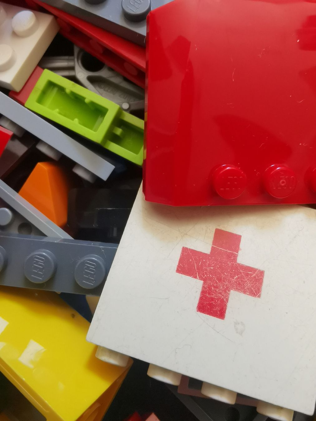 Lego Jouets: Lego "Schrott" ca 2,8 Kilo – D'occasion à Effretikon par Superkarin7 2