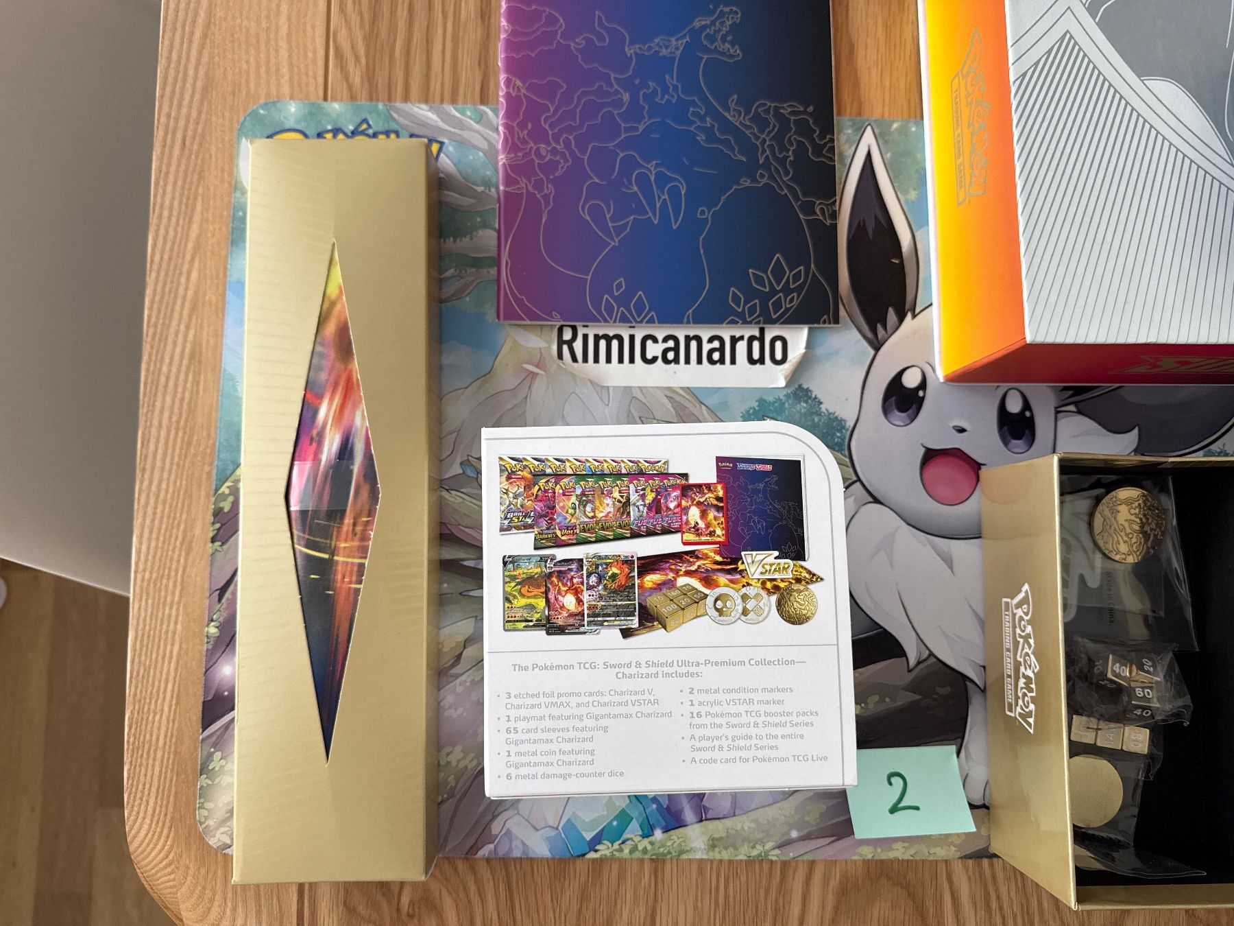 Pokémon Carte collezionabili: UPC Charizard Ultra Premium Collection Box EN geöffnet 2 – Nuovo (secondo la descrizione) da Niederweningen venduto da rimicanardo 3