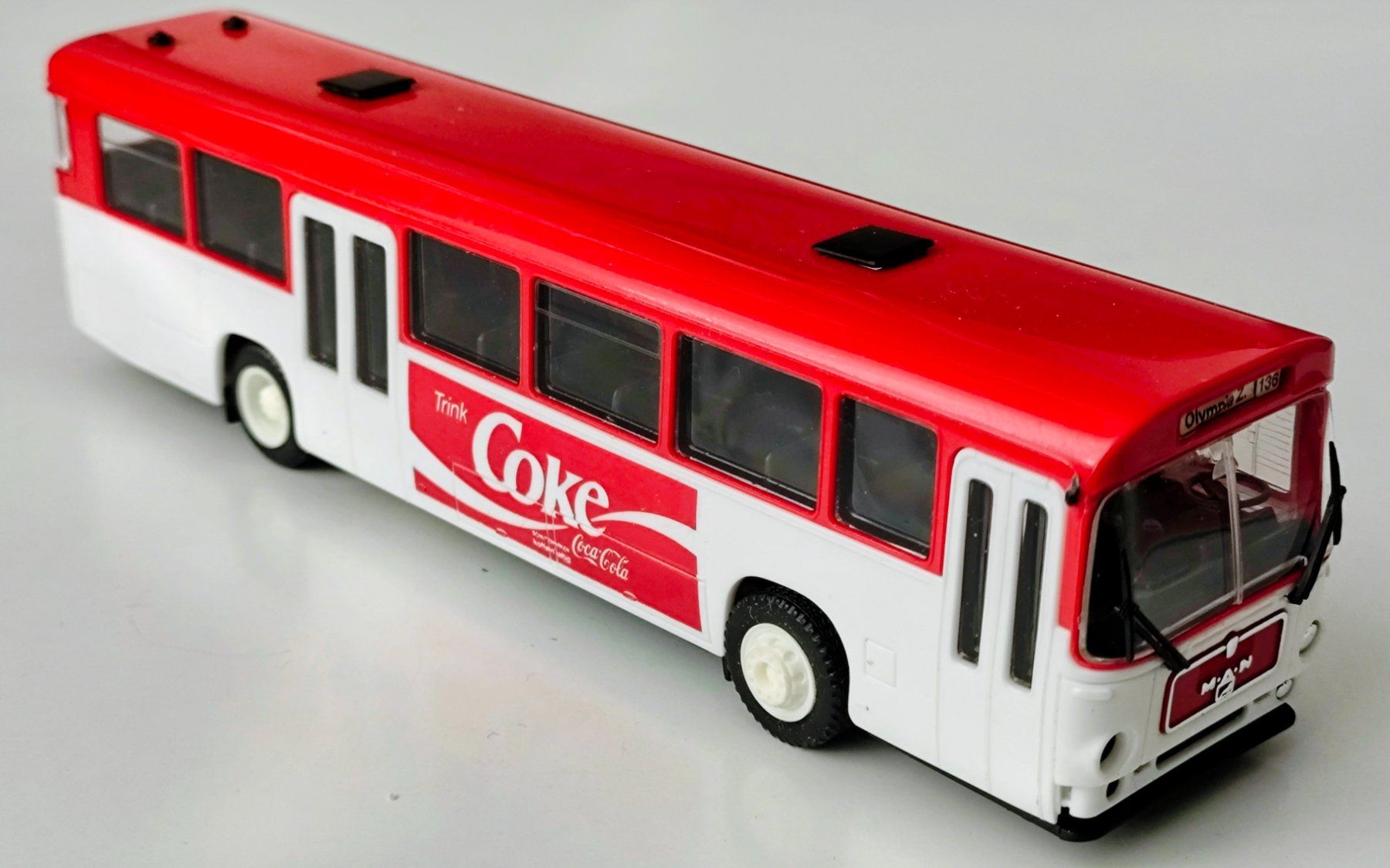 Coca-Cola Modellini d'auto: Coca-Cola Bus - MAN  Herpa Länge 13,5 cm – Usato da Pfäffikon ZH venduto da Colacity 1