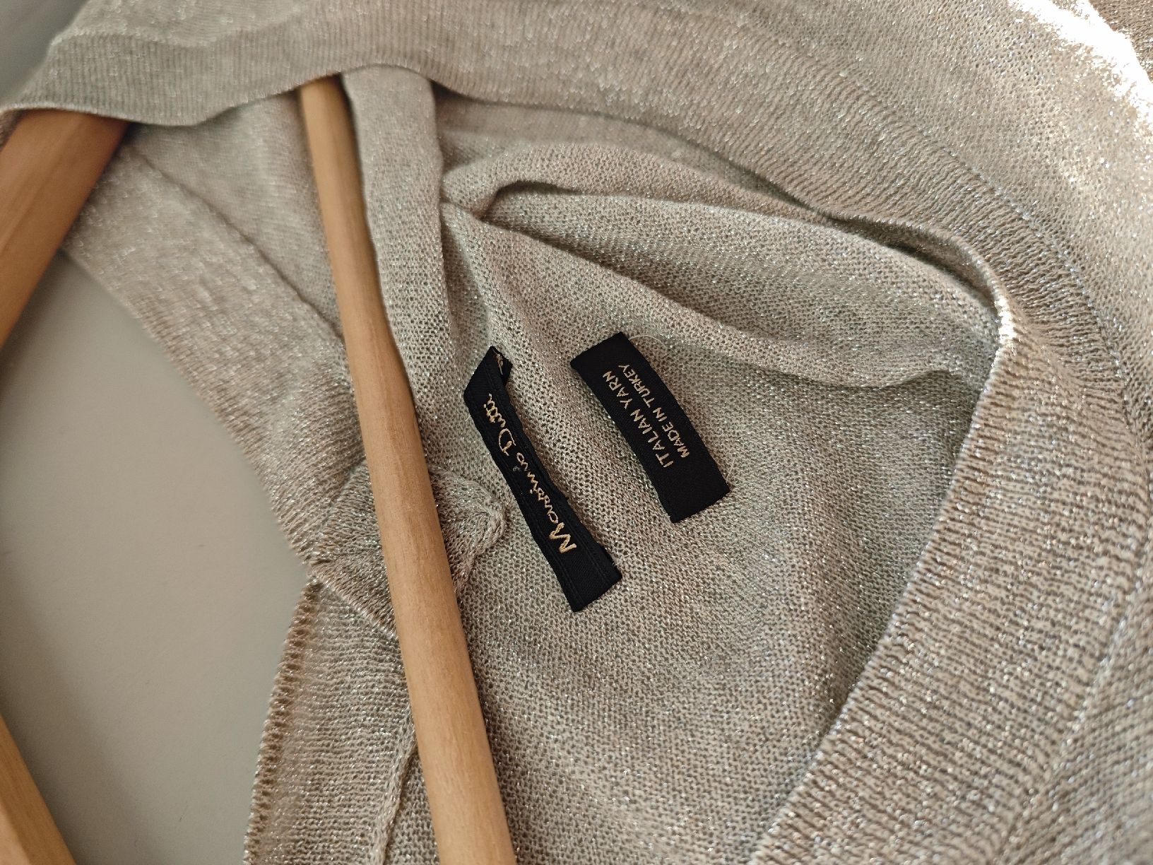 Massimo Dutti Chemisiers: Massimo Dutti Silver Knit Summer Top - Silver M 🩶🤍 – Neuf (Voir description) à Zürich par alu_dzr7 4