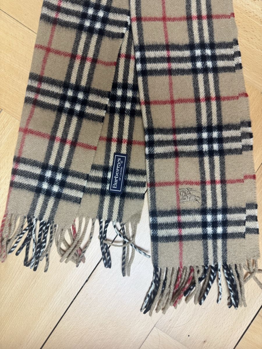 Burberry Foulards, Tücher & Schals: Burberry Schal – Gebraucht aus Bern von Mancini 1