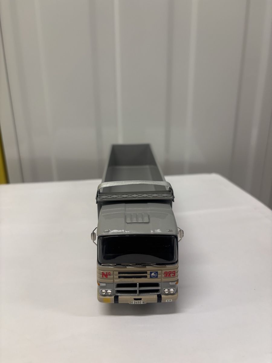 Kit di modellismo & Modellini statici: Model truck Castra silver grey – Nuovo (secondo la descrizione) da Genolier venduto da adr_rph7 2