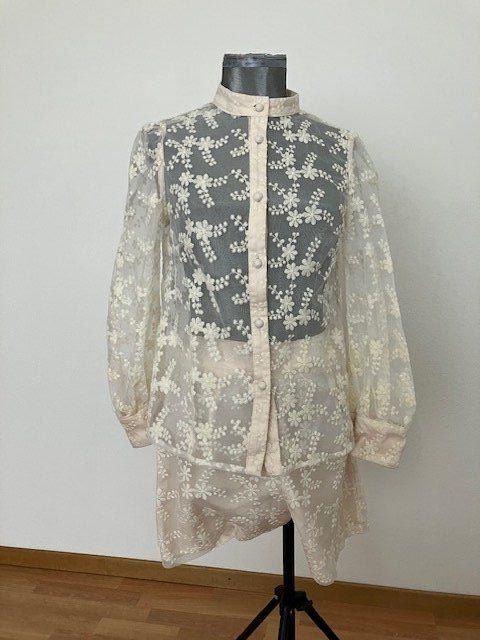 Bolero: Ensemble   en dentelle ajourée T M – Usato da Marin-Epagnier venduto da rchouchouu