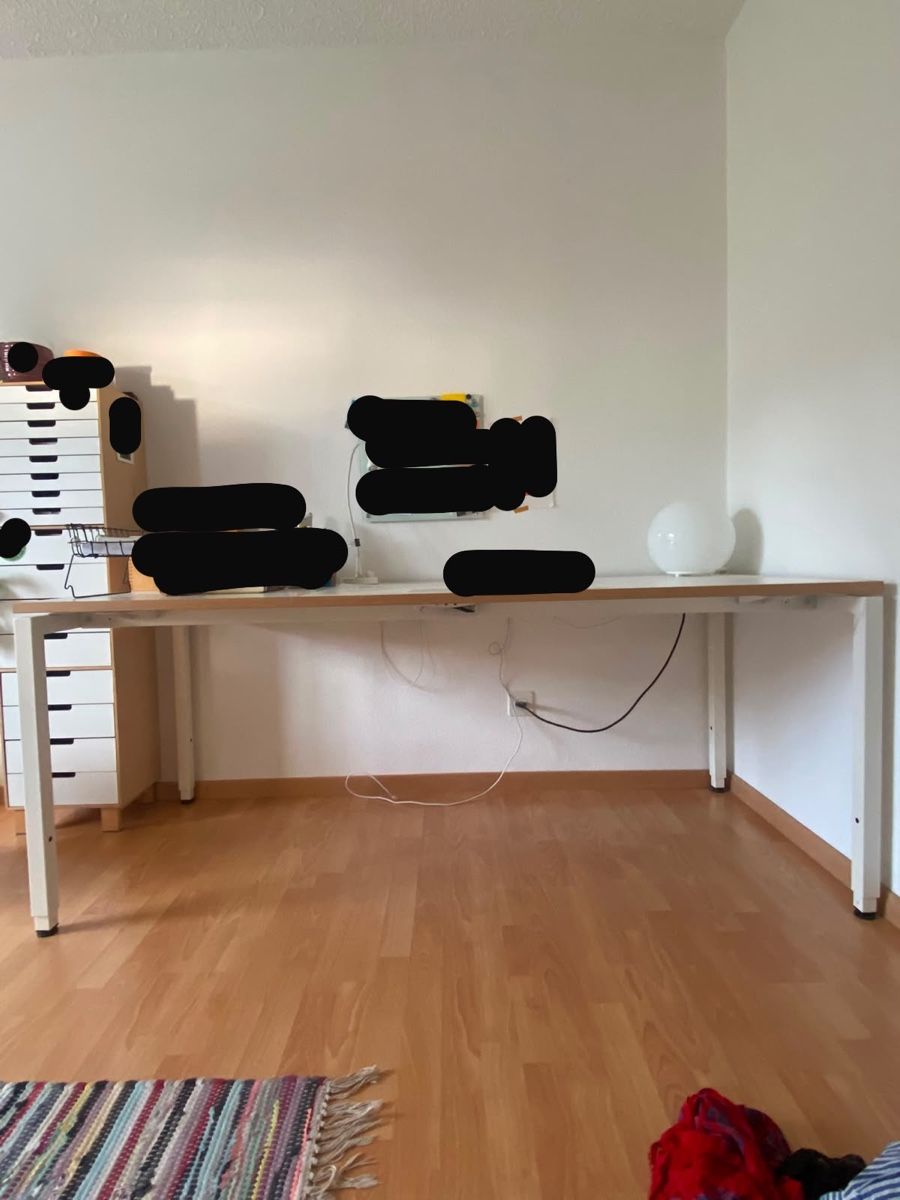 Bureaux: Schreibtisch / Pult – D'occasion à Brügg BE par ann_q2fd