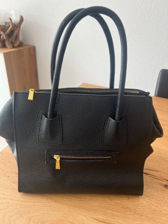 Schwarze Ledertasche – ideal für den Herbst! Top Zustand