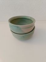 Zwei dekorative Schälchen Ø ca. 12 cm