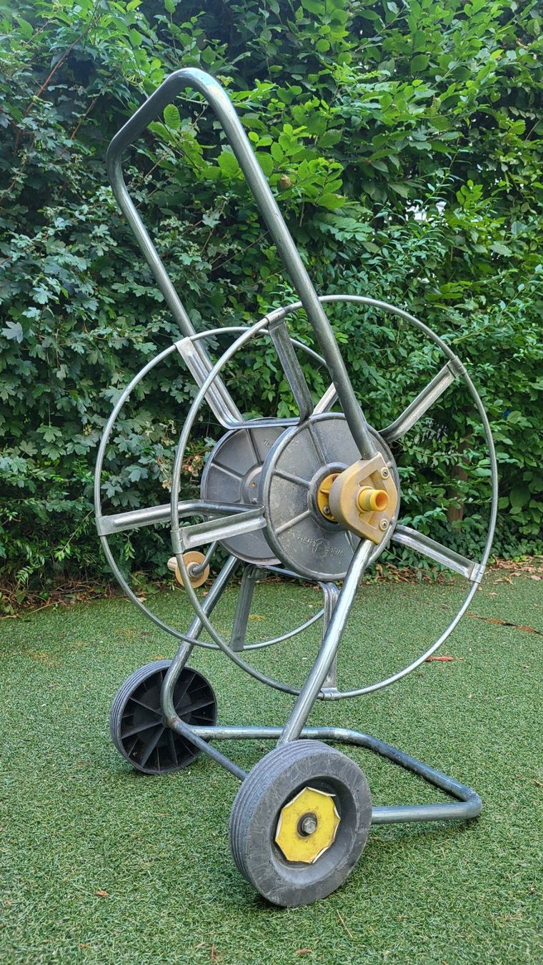 Koffer & Taschen: Schlauchwagen, von Wolf-Garten – Gebraucht aus Uster von gurust
