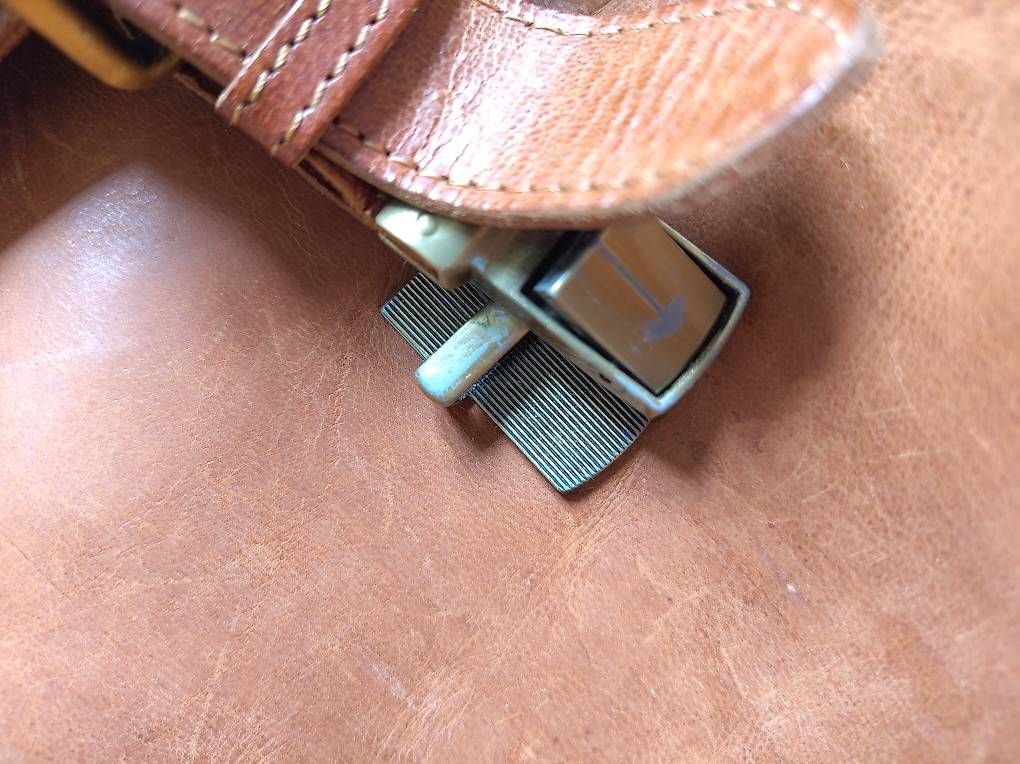 Zaini: Holzrichter Berlin Rucksack Leder Rolltop  in Camel – Usato da Solothurn venduto da Cloe888 1