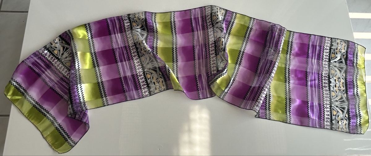 Foulards & écharpes: Scarf multicoloured plaid pattern 100% polyester – Neuf (Voir description) à Saland par ele_vc96