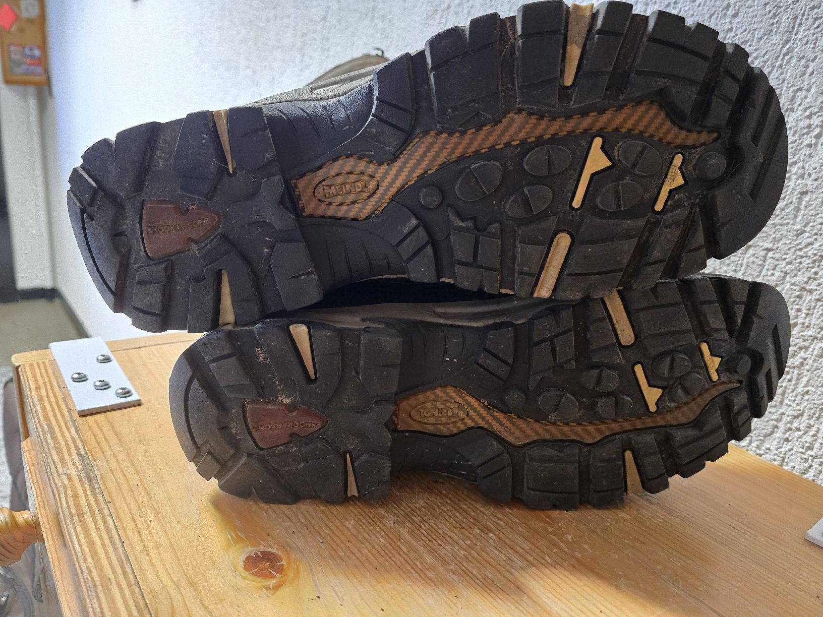 Meindl Scarpe da uomo: MEINDL Chaussures de montagne – Difettoso da lausanne venduto da julkabella 4