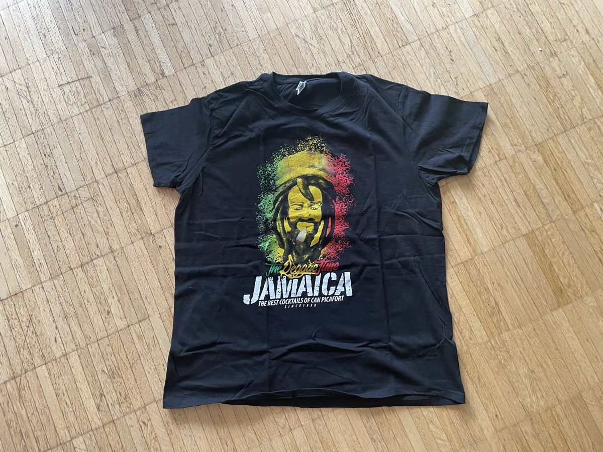 T-shirt: T Shirt Jamaica – Usato da Laufen venduto da bia_7vr6 3