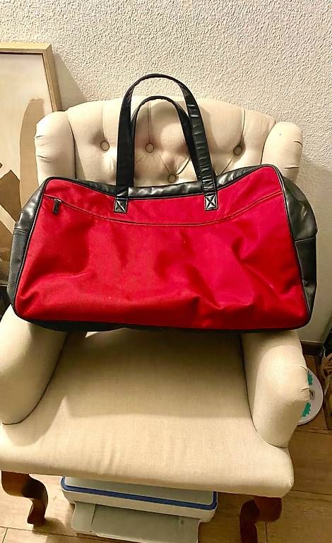 Sacs: Borsa da viaggio 64cmX40cm – D'occasion à Lugano par dir_5287