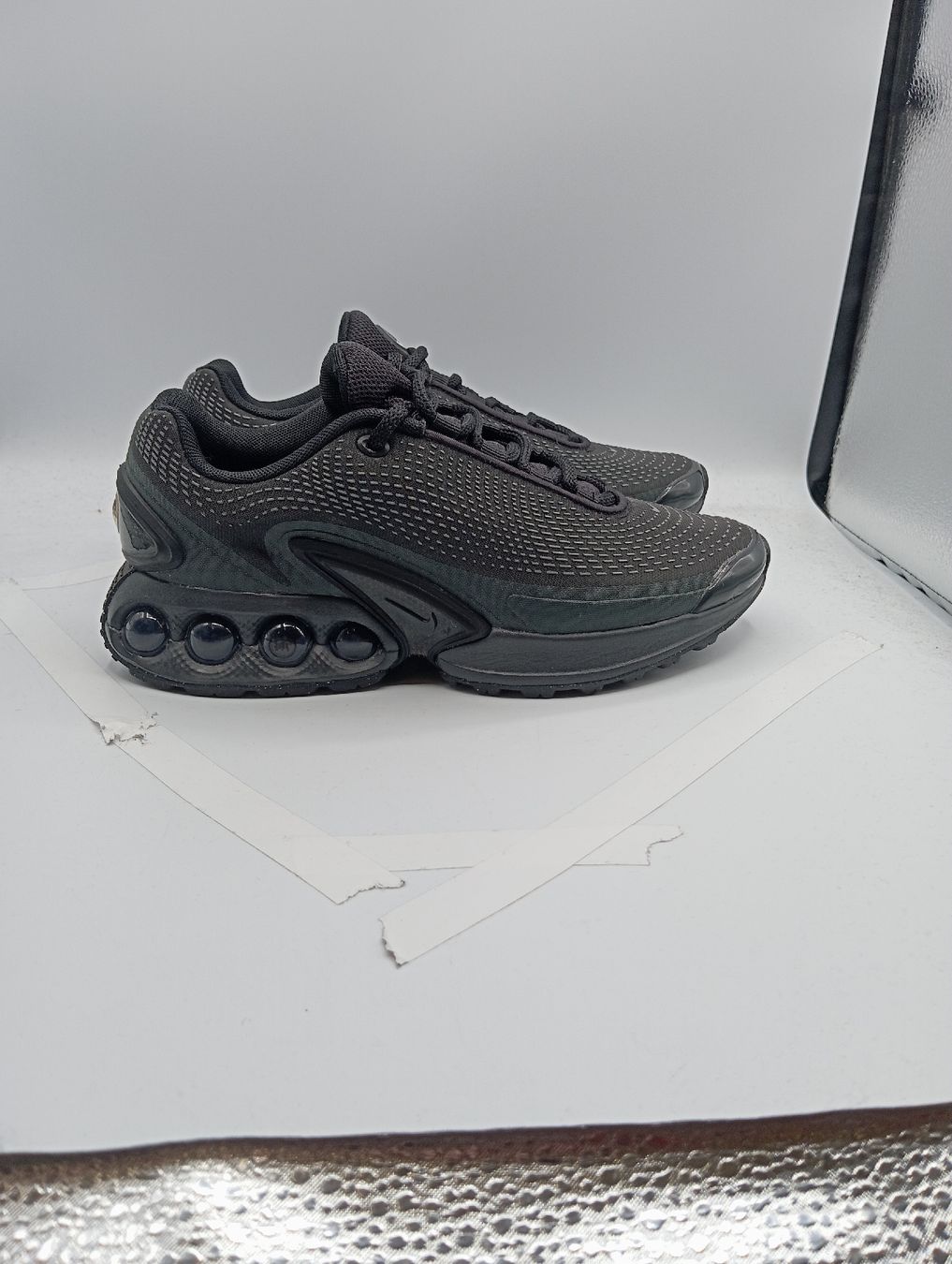 Nike Chaussures hommes: Nike Air Max DN (EU40) – Neuf avec emballage d'origine à Schaffhausen par outlez