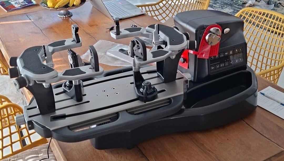 Tutte le macchine: Machine a corder raquettes de tennis et squash – Nuovo e nell'imballaggio originale da Grolley venduto da gus_yr9z 3