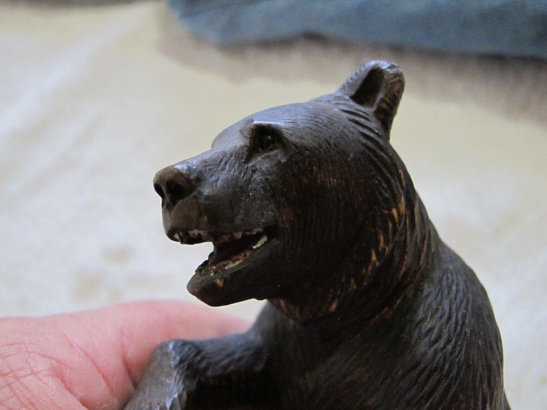 Figurines: Brienzer Bär Mit Aschenbecher Wunderschöne Fein Geschnitzter – D'occasion à Altnau par SwissGoldTime 9
