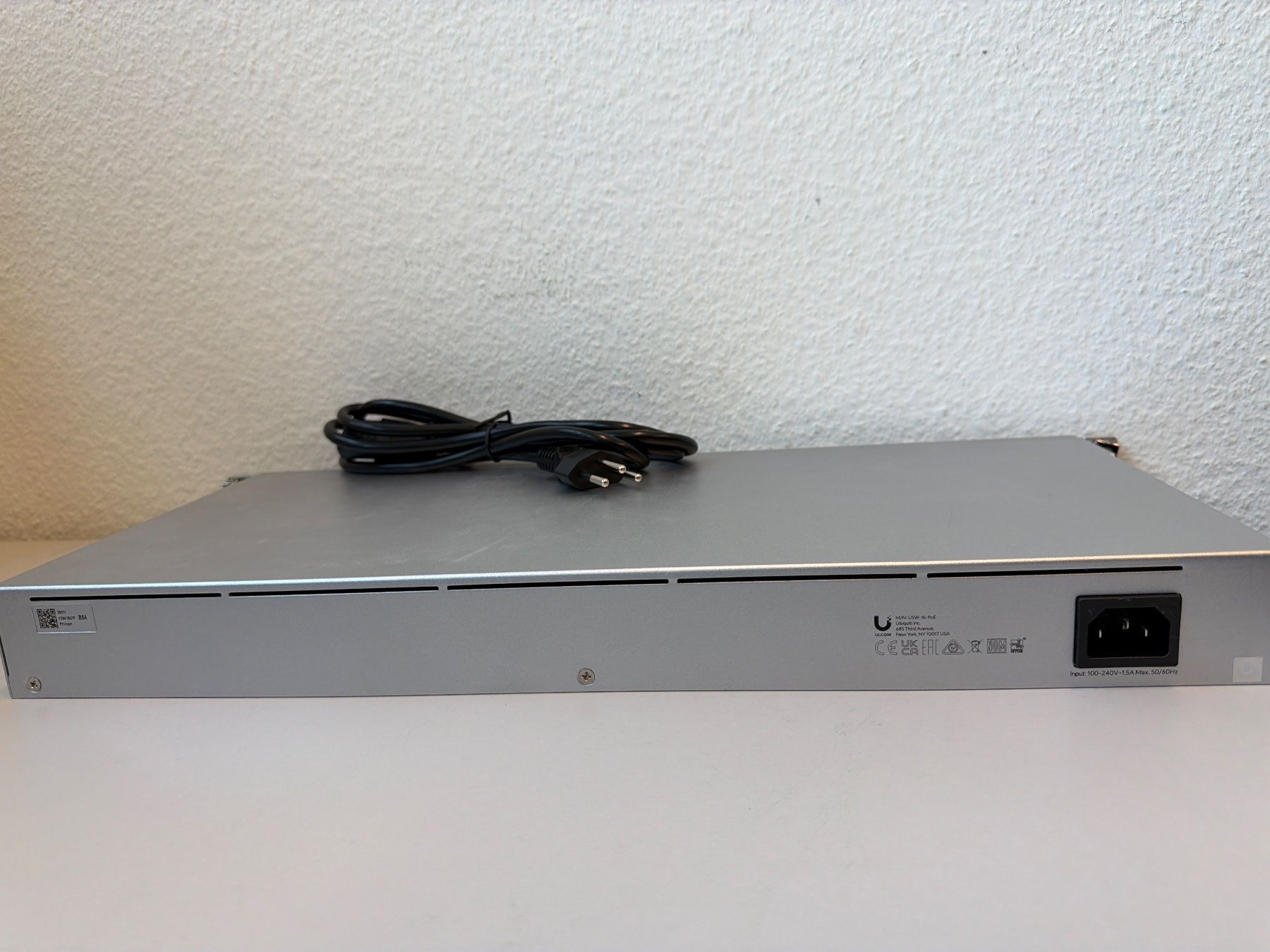 Ubiquiti Hub & Switch: Ubiquiti USW-16-POE Gen 2 – Usato da Wetzikon ZH venduto da GLP_Wetz 2