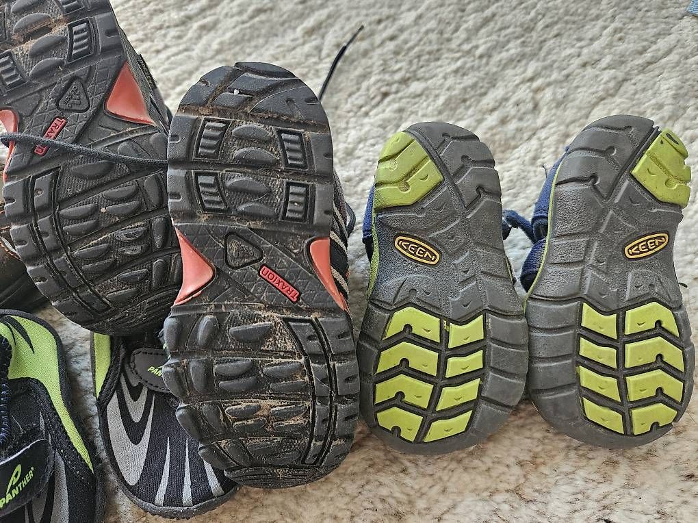 Chaussures garçon: Kinderschuhe Grösse 22 – D'occasion à Kiesen par Marie34 1