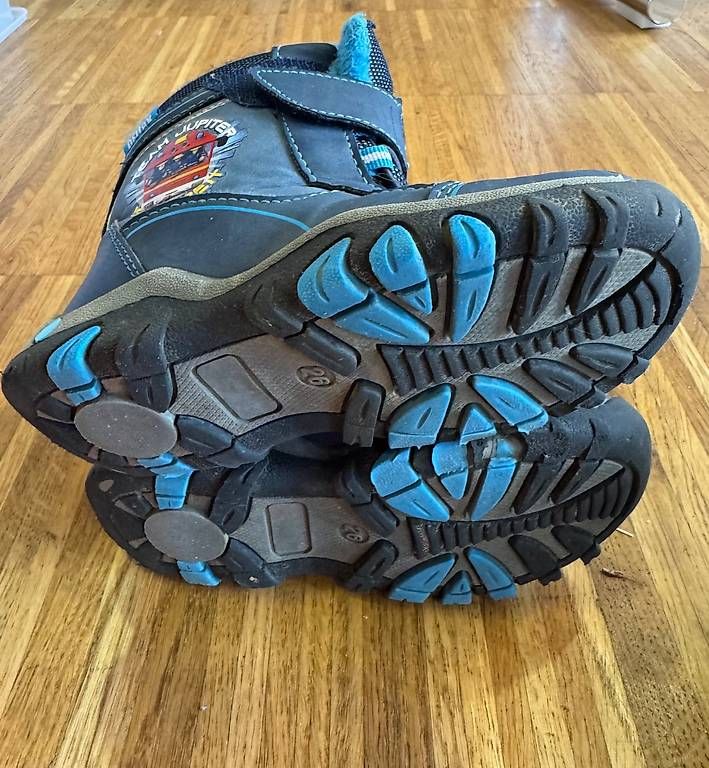 Scarpe per ragazzi: Kinderschuhe/Stiefel Gr. 26 – Usato da Bülach venduto da ValiS 1