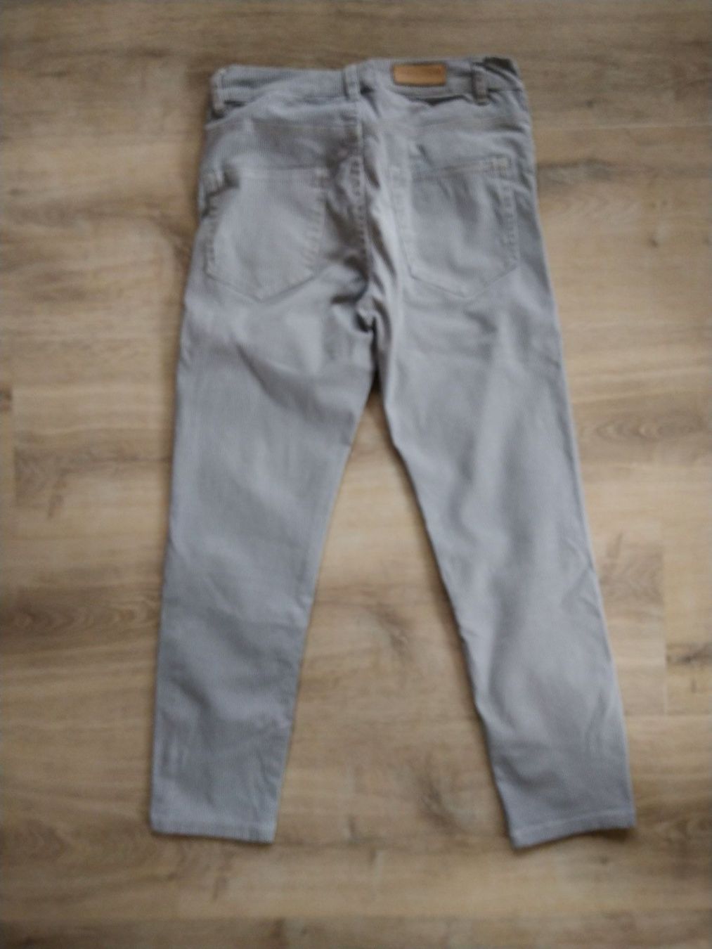H&M Jeans: Jeans 3/4 Grösse 36 – Usato da Richterswil venduto da C011 1