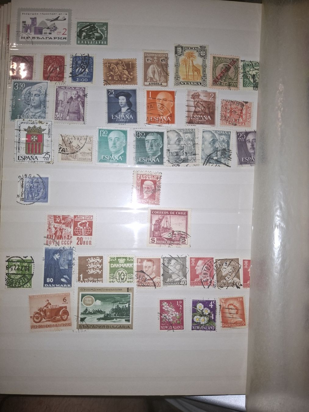 Tous les timbres: Album Ausland Div Marken  – D'occasion à Balgach par SIMEON27 7