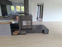 Freistehendes Cheminee aus Stahl schwarz guter Zustand